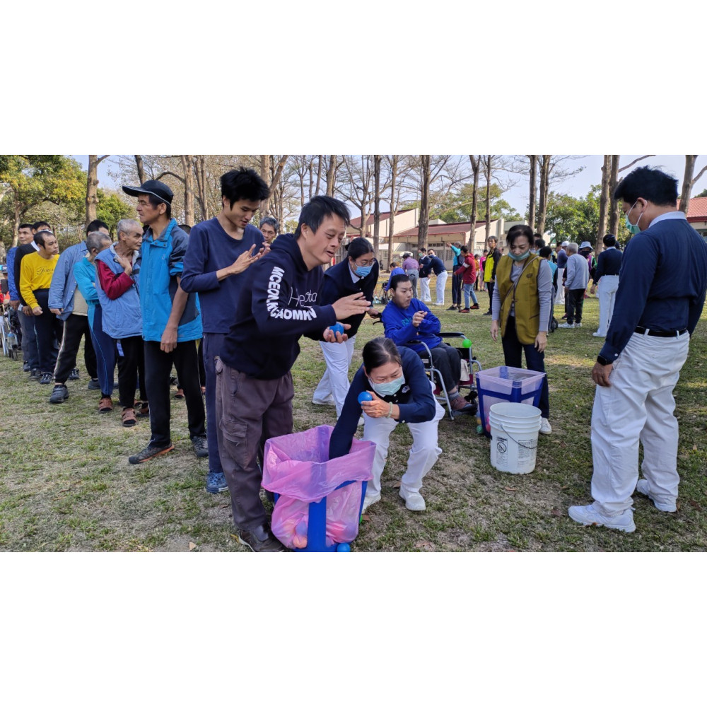 113年2月25日慈濟人醫會蒞臨辦理牙科義診及團康活動